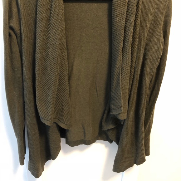 *SOLD* Like New Textured Olive Cardigan - Picture 3 of 3
